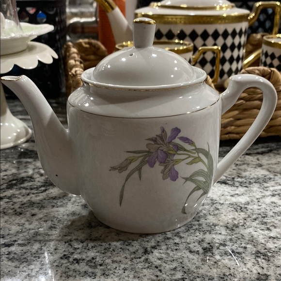 Other - Vintage 1990’s Shadow Iris White Porcelain Teapot with Purple Floral Motif!